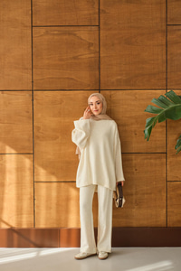 Bel Bağlamalı Triko Takım Krem