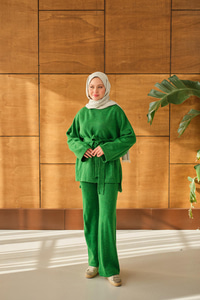 Bel Bağlamalı Triko Takım Yeşil