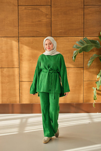 Bel Bağlamalı Triko Takım Yeşil