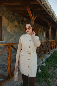 Bel Bağlamalı Triko Yelek Bej