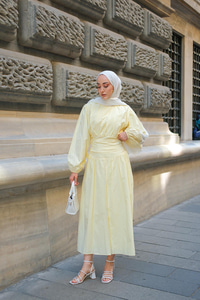 Bel Büzgü Detay Elbise Sarı