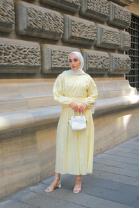 Bel Büzgü Detay Elbise Sarı