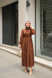 Bel Büzgülü Elbise Kahverengi