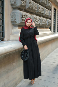 BEL BUZGULU ELBISE SIYAH