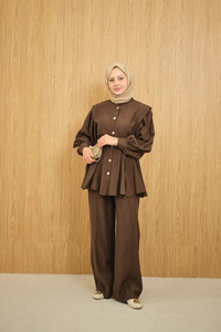 Bel Büzgülü Gold Düğme Detay Pantolonlu Takım Kahverengi