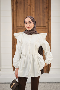 Bel Büzgülü Pile Detay Bisiklet Yaka Gömlek Beyaz