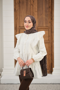 Bel Büzgülü Pile Detay Bisiklet Yaka Gömlek Beyaz