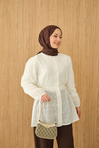 Belden Bağcık Detaylı Gömlek Ekru