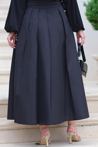 Belden Bağlamalı Pileli Etek Siyah