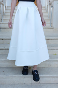 Belden Pileli Scuba Etek Beyaz