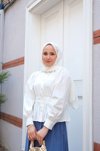 Beli Büzgü Detaylı Gömlek Beyaz