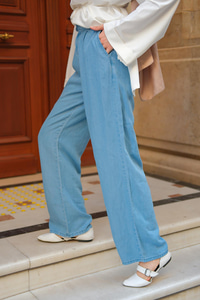 Beli Cırtılı Kot  Pantolon Açık Mavi