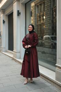 Beli Fiyonk Detaylı Kraş Elbise Bordo