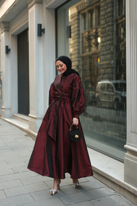 Beli Fiyonk Detaylı Kraş Elbise Bordo