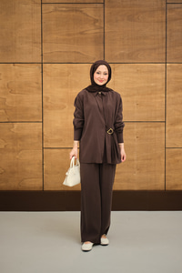 Beli Gold Kemer Detay Gömlek Yaka Takım Kahverengi