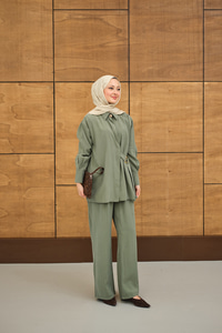 Beli Gold Kemer Detay Gömlek Yaka Takım Küf Yeşil