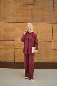 Beli Gold Kemer Detay Gömlek Yaka Takım Bordo