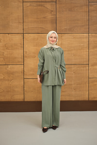 Beli Gold Kemer Detay Gömlek Yaka Takım Küf Yeşil