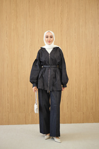 Beli Lastik Detay V Yaka Kemerli Takım Lacivert