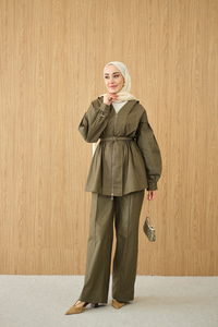 Beli Lastik Detay V Yaka Kemerli Takım Haki Yeşil