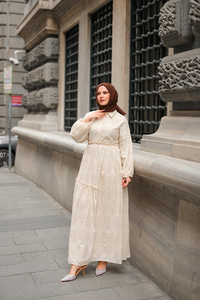 Beli Lastikli Brode Elbise  Krem