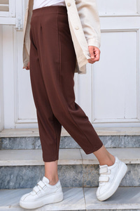 Beli Lastikli Havuç Paça Pantolon Acı Kahve