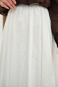 Beli Lastikli Kırışık Etek Beyaz