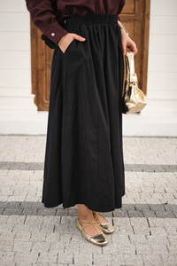 Beli Lastikli Kırışık Etek Siyah