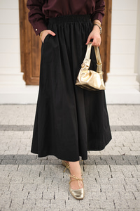 Beli Lastikli Kırışık Etek Siyah