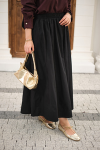 Beli Lastikli Kırışık Etek Siyah