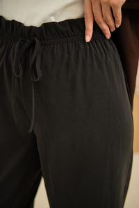 Beli Lastikli Pantolon Siyah