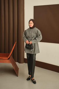 Beli Lastikli Peluş Kaşe Kaban Gri