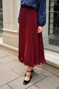 Beli Lastikli Pileli Etek Bordo