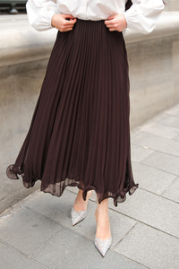 Beli Lastikli Pileli Etek Kahverengi