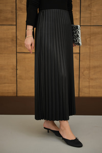 Beli Lastikli Piliseli Etek Siyah