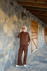 Beli Lastikli Takım Kahve