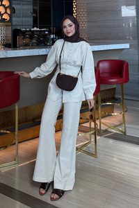 Beli Pens Detaylı Takım  Krem