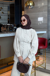 Beli Pens Detaylı Takım  Krem