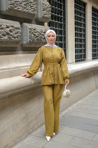 Beli Pens Detaylı Takım Yağ Yeşil