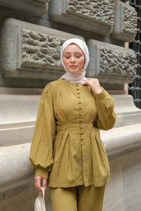 Beli Pens Detaylı Takım Yağ Yeşil