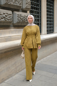 Beli Pens Detaylı Takım Yağ Yeşil