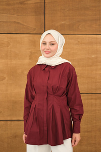 Beli Pile Detay Gizli Düğmeli Gömlek Bordo