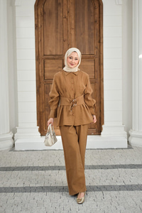 Beli Pile Detay İki Kemerli Gömlek Yaka Takım Hardal