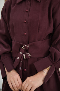 Beli Pile Detay İki Kemerli Gömlek Yaka Takım Mürdüm