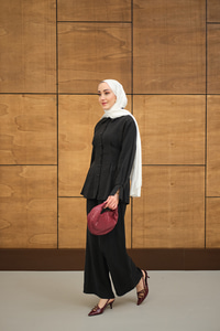 Beli Pile Detay İki Kemerli Gömlek Yaka Takım Siyah