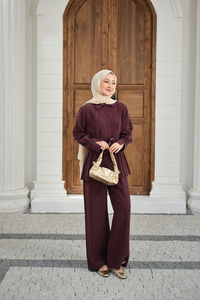 Beli Pile Detay İki Kemerli Gömlek Yaka Takım Mürdüm