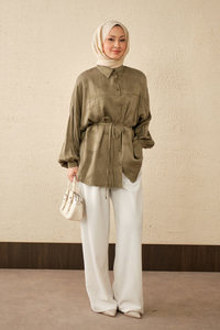 Benek Desenli Saten Bel Bağlamalı Gömlek Yeşil