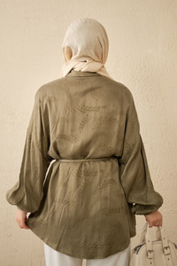 Benek Desenli Saten Bel Bağlamalı Gömlek Yeşil