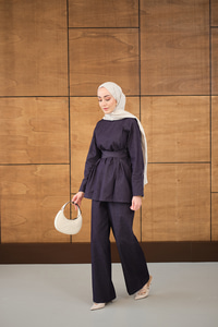 Bileği Fermuarlı Ön Yırtmaçlı Bel Bağlamalı Takım Mor