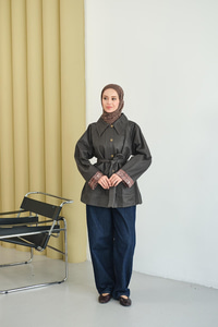 Bilekleri Ekose Görünümlü Trenç Siyah